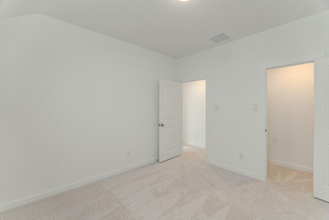 Building Photo - 7342 Lake Arrowhead Ln