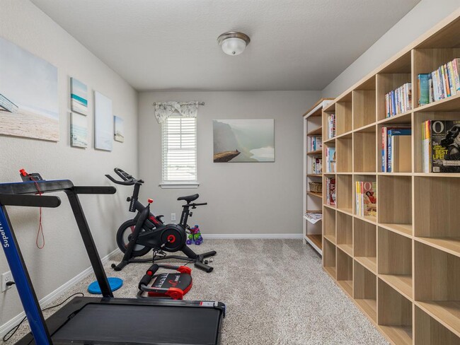 Building Photo - 2810 Dell Hollow Dr