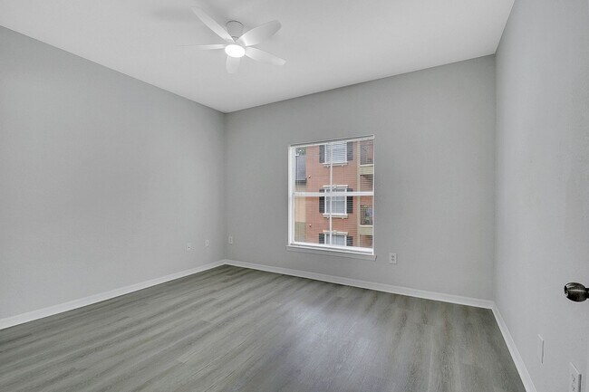 Building Photo - Fully Remodeled 2/2 with Loft in MetroWest...