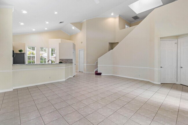 Building Photo - 7690 Hummingbird Ct