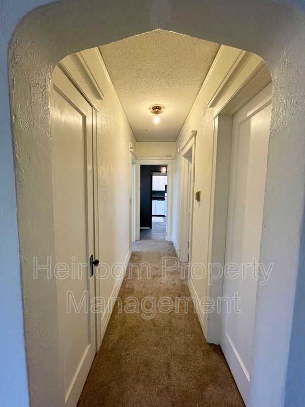 Building Photo - 5348 London Rd