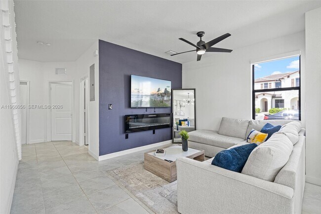 Building Photo - 9941 SW 231st Ln