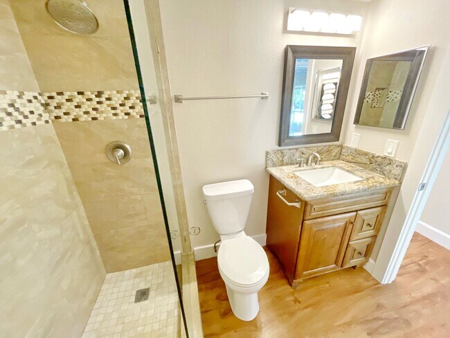 Building Photo - Elegantly Updated Unfurnished Kihei Villages 2 bedroom 1.5 Bathroom - One assigned parking stall