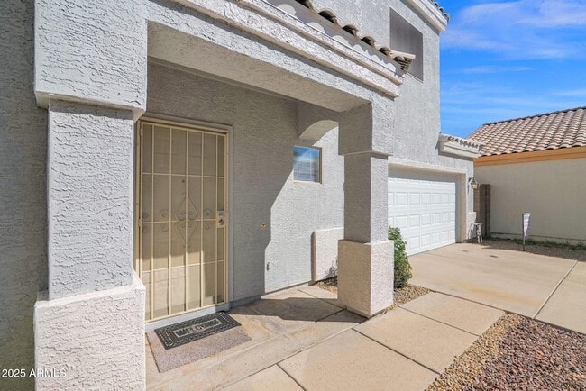Building Photo - 1750 W Union Hills Dr