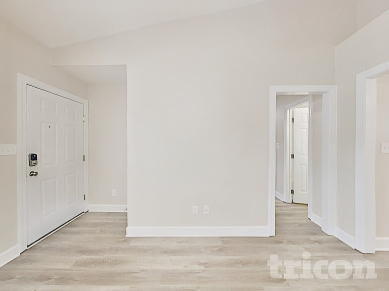 Building Photo - 812 Danley Ln