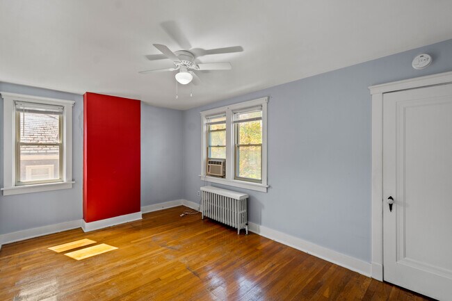 Building Photo - 161 Morrison Dr