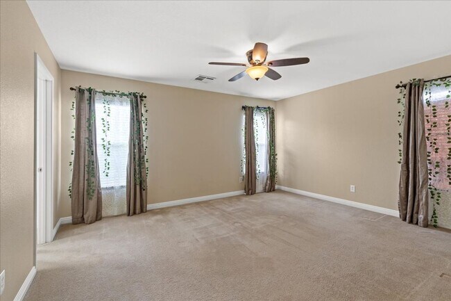 Building Photo - Exceptional Summerlin 4-Bedroom Residence with Spacious Living & Entertaining Areas