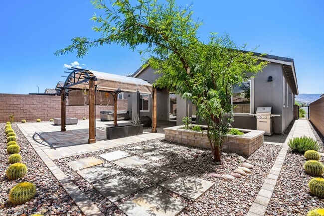 Building Photo - 342 Homeward Way