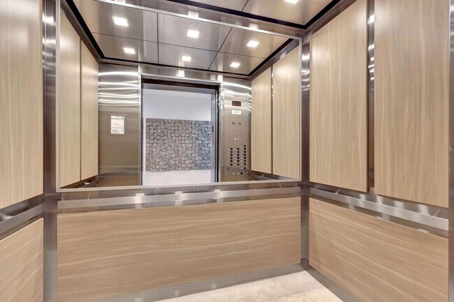 Building Photo - 5460 N Ocean Dr
