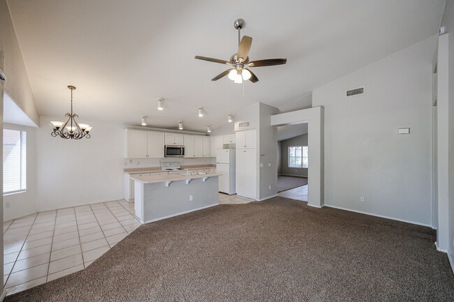 Building Photo - 14707 W Lupine Ln