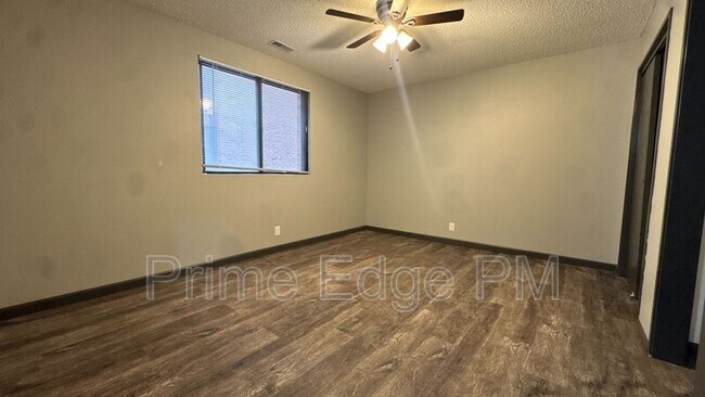 Building Photo - 4521 Madison Ave