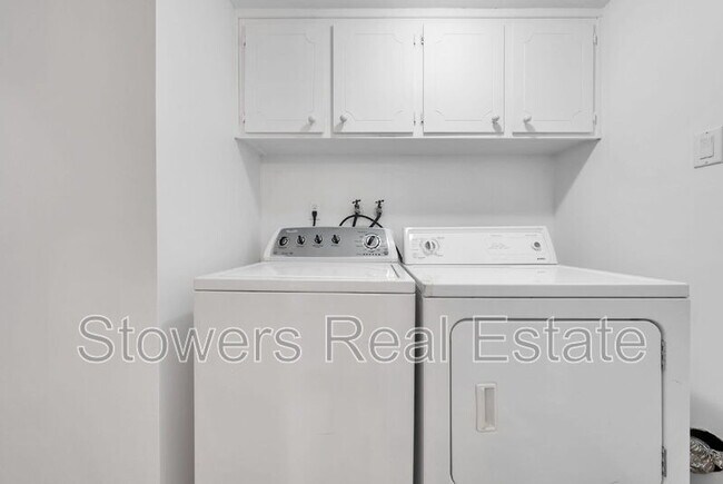 Building Photo - 40232 San Sebastian Pl