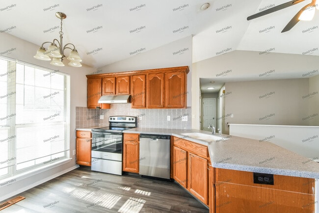 Building Photo - 1365 Warrior Song Way