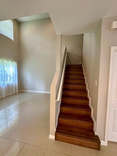 Building Photo - 20971 Vía Azalea, 4