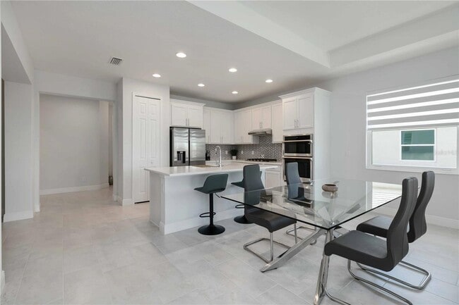 Building Photo - 223 O'keeffe Cir