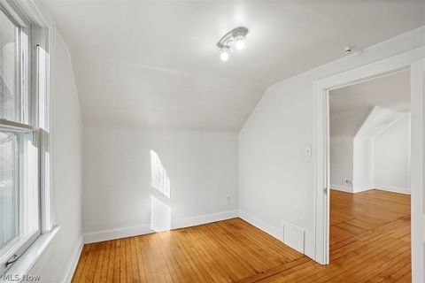 Unit 3 Bedroom - 13860 Clifton Blvd