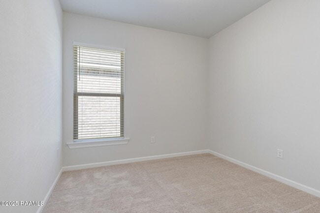 Building Photo - 136 Lightbourne Dr