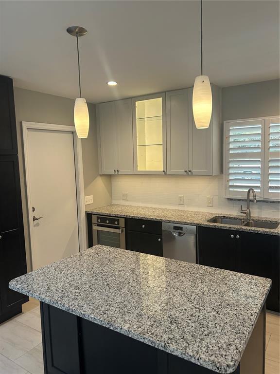 Building Photo - 1725 Mosher Dr