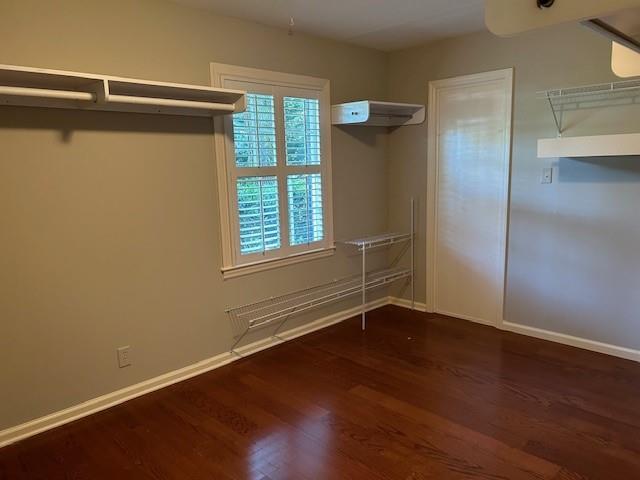 Building Photo - 301 Rivera Dr