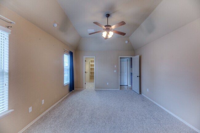 Building Photo - 1501 W Birmingham St