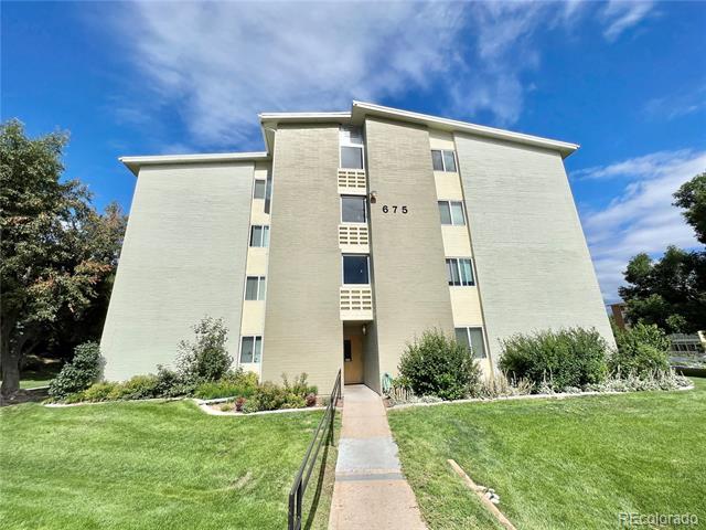 Primary Photo - 675 S Alton Way