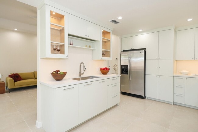 Building Photo - 306 Cinnamon Teal Loop