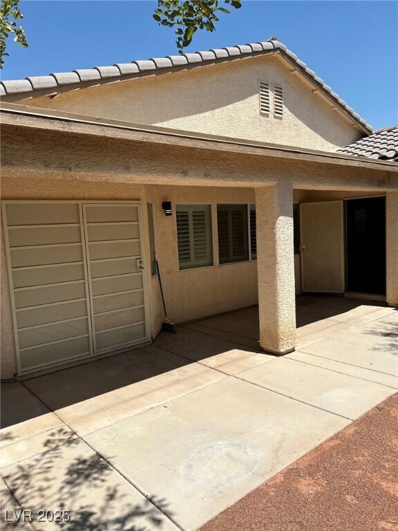 Building Photo - 1417 Sagebrush Ranch Way