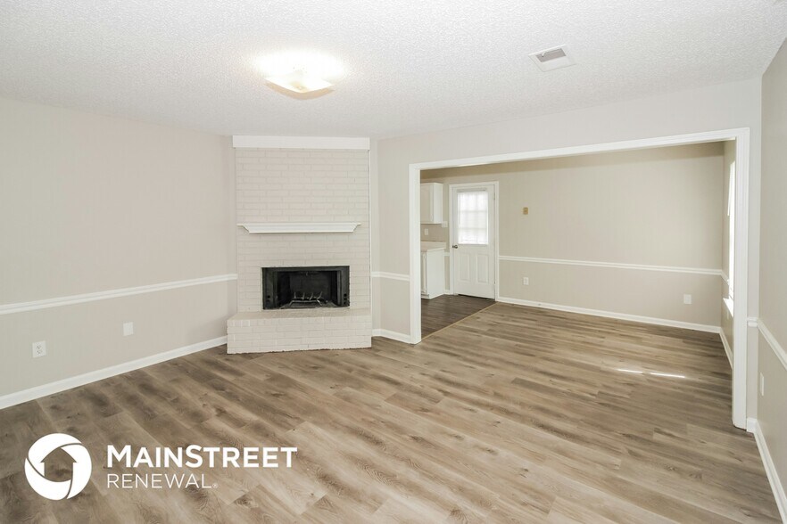 Building Photo - 4354 Rosswood Dr