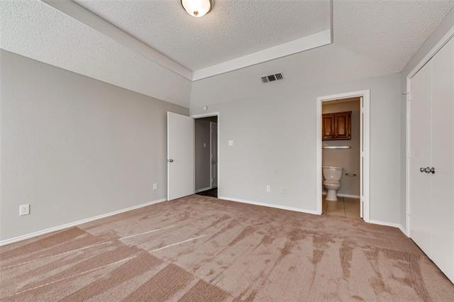 Building Photo - 1122 Rogers Ln