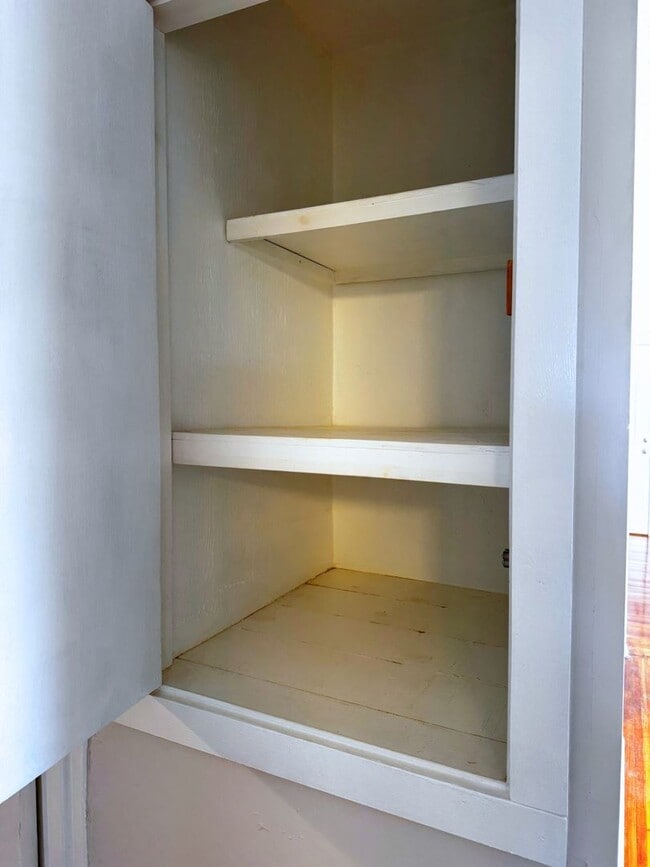 Building Photo - East AVL - Renovated Oakley Bungalow