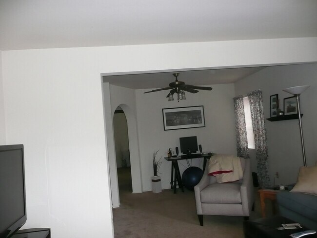 Picture taken from front door looking toward hallway. - 3538 Georgia St