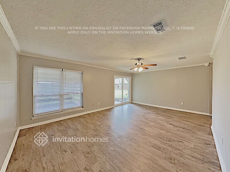 Building Photo - 3014 Early Turn Dr