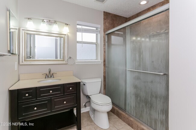 Building Photo - 86293 Fieldstone Dr
