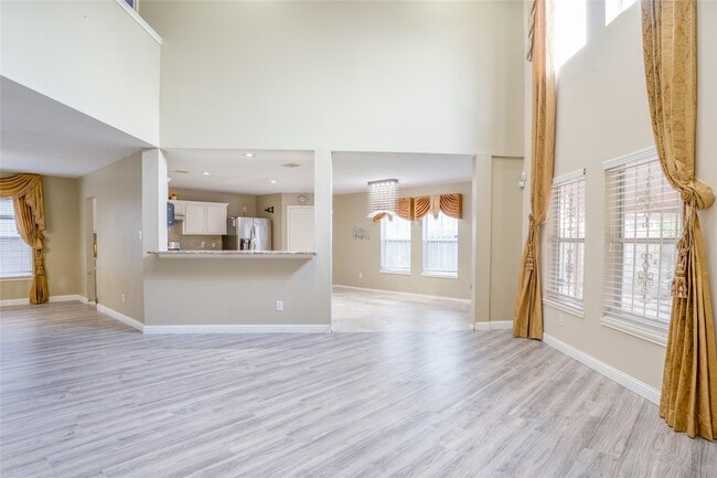 Building Photo - 12819 Wisteria Park Dr
