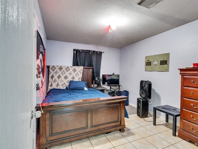 Building Photo - 502 Danbury Park Ln