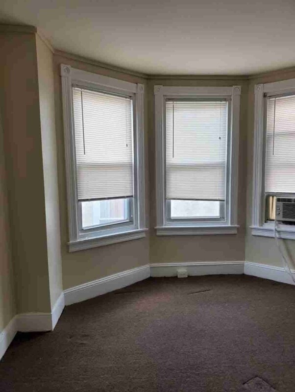Building Photo - 121 Pusey Ave