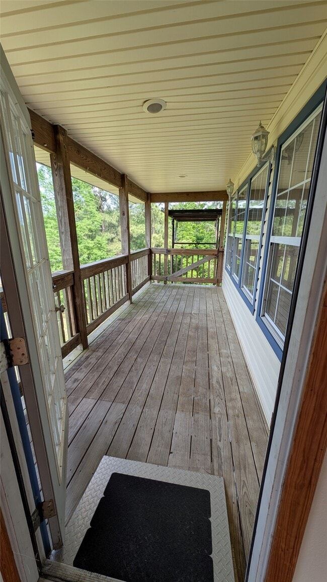 Building Photo - 2567 Avenue D