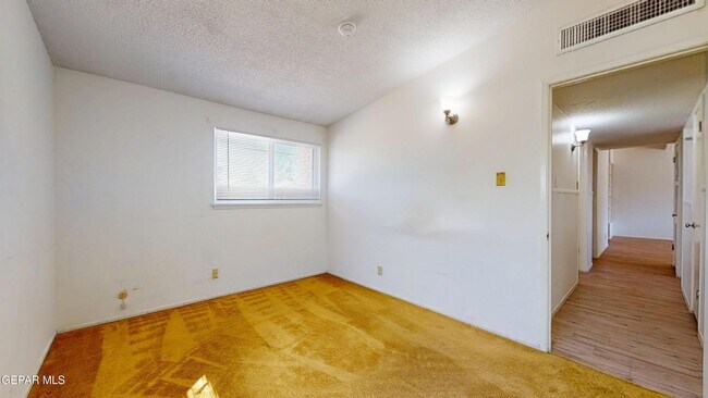Building Photo - 4553 Skylark Way
