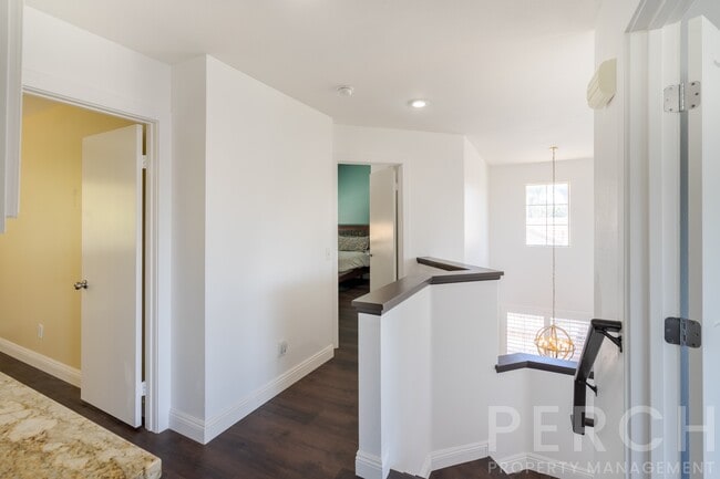 Building Photo - 3770 Dunbarton Way