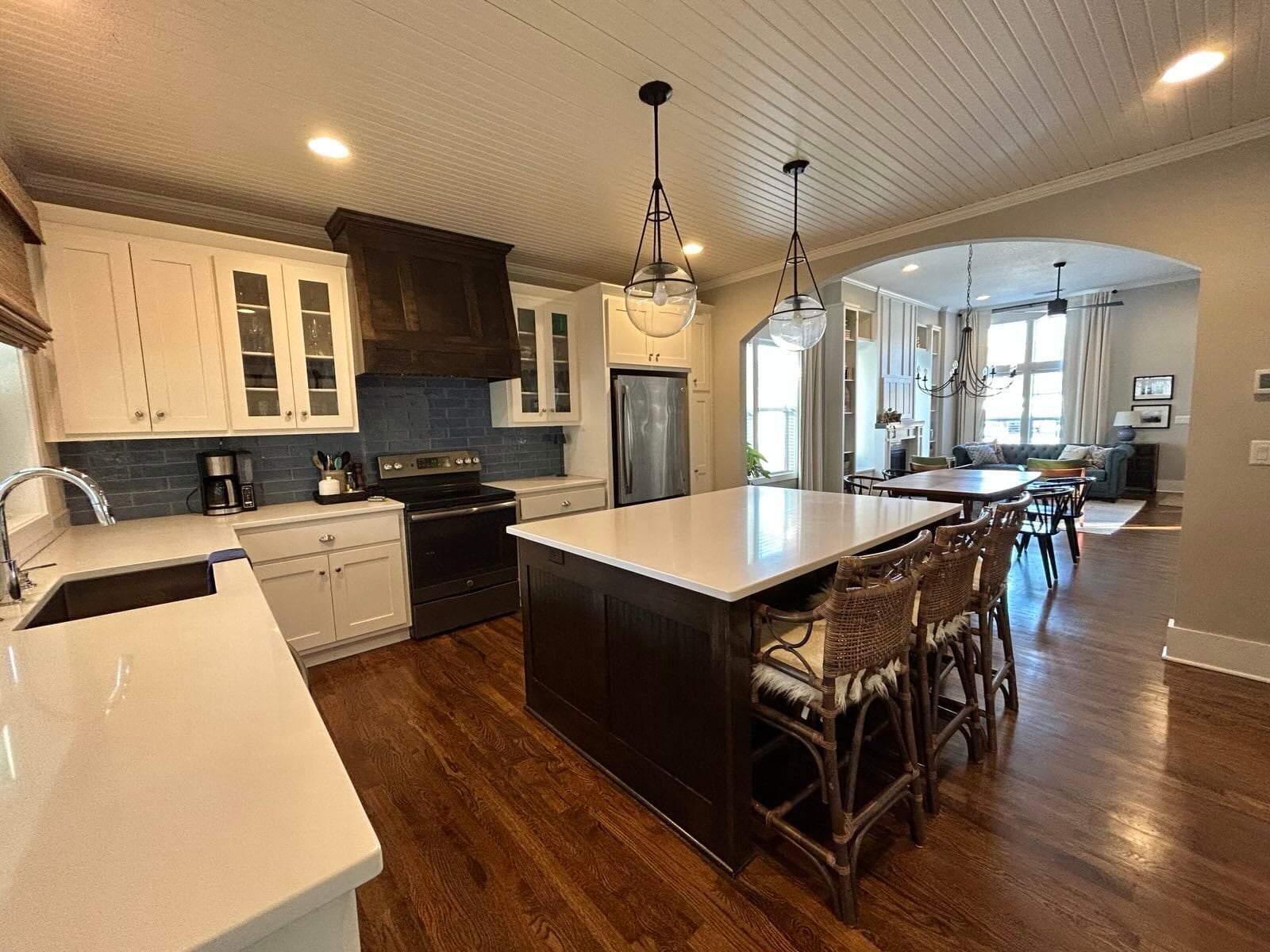 Large kitchen with stainless steel appliances, garbage disposal, dishwasher and huge pantry - 405 E 32nd Ave