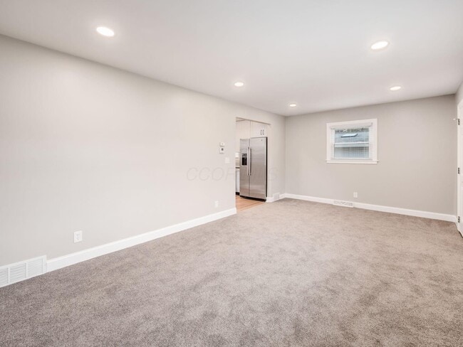 Building Photo - 2475 Swansea Rd