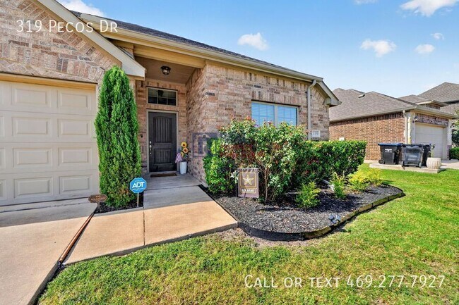 Building Photo - 319 Pecos Dr