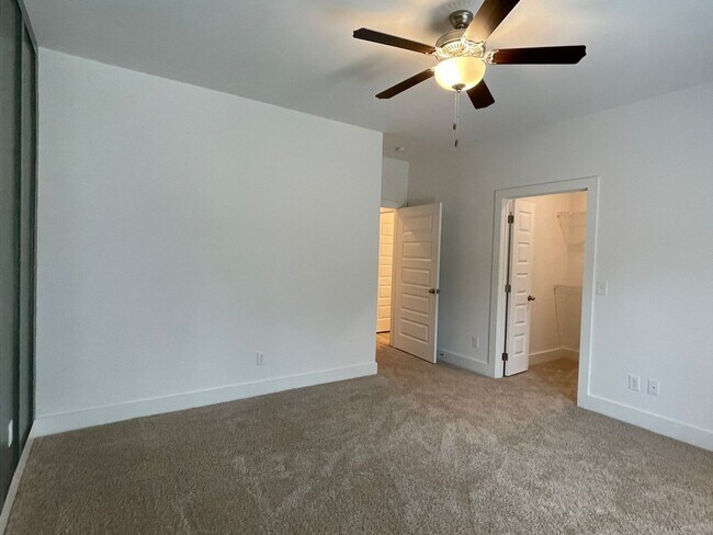 Building Photo - 2BR TWIN HOME IN OPELIKA