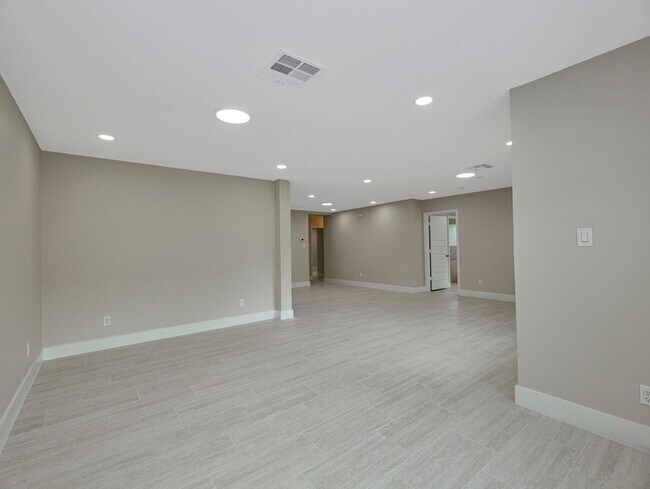 Building Photo - 5306 Windswept Ln