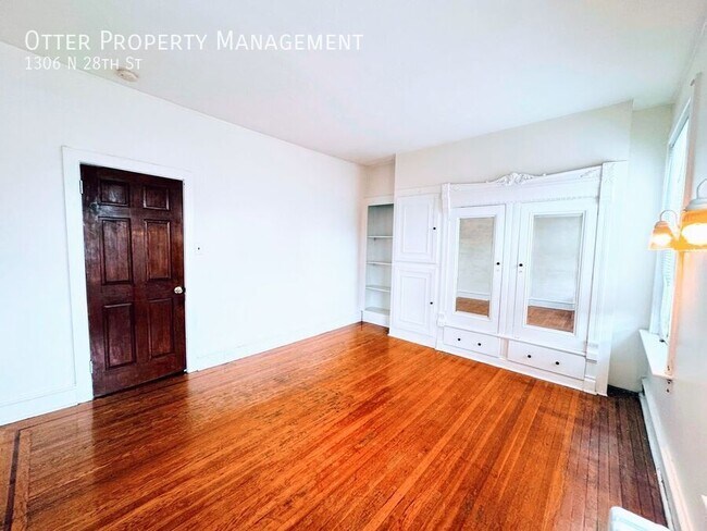 Building Photo - 1306 N 28th St