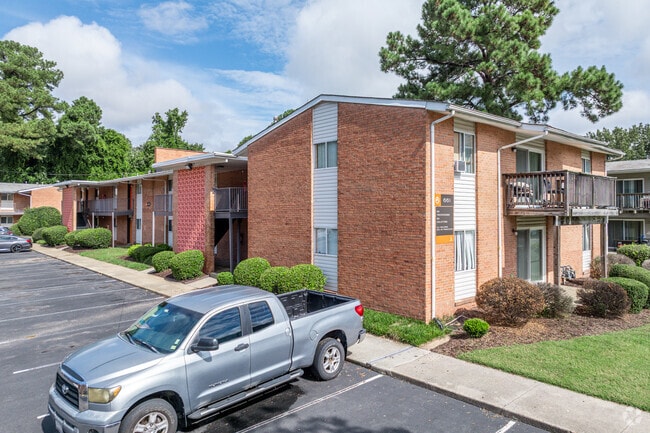 Building Photo - Harborstone