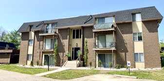 Building Photo - 3329 Breton Rd SE