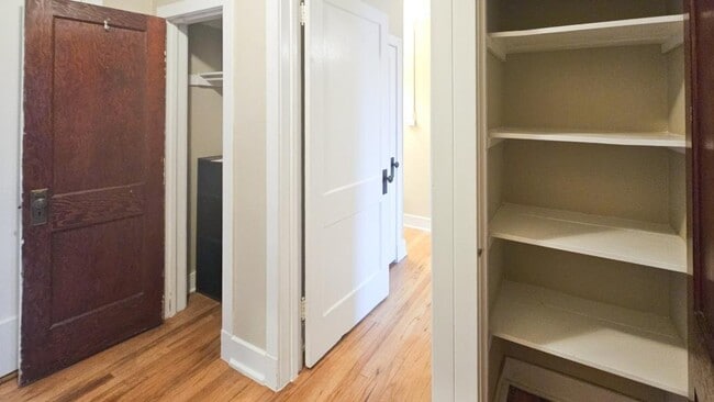 Building Photo - 1220 Marion, Apartment #34