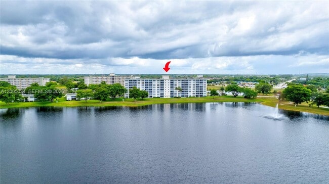 Building Photo - 3091 N Course Dr