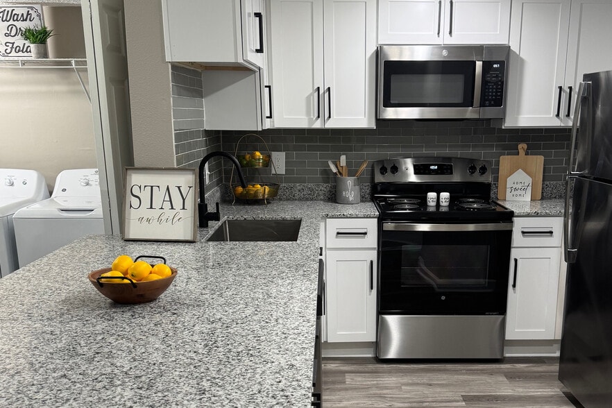 Building Photo - The Arts Apartments at West Napoleon